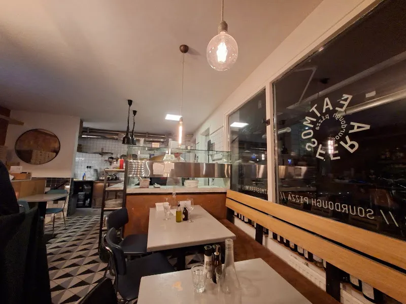 Foto van Eatmosfera East
